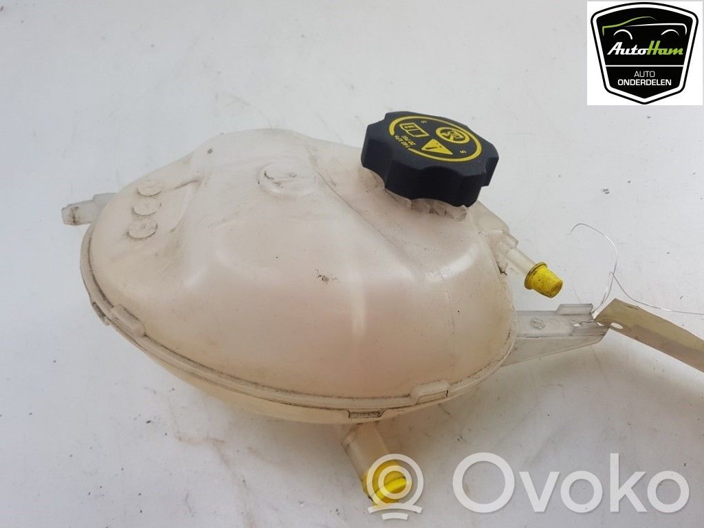 Opel Astra K Jäähdytysnesteen paisuntasäiliö