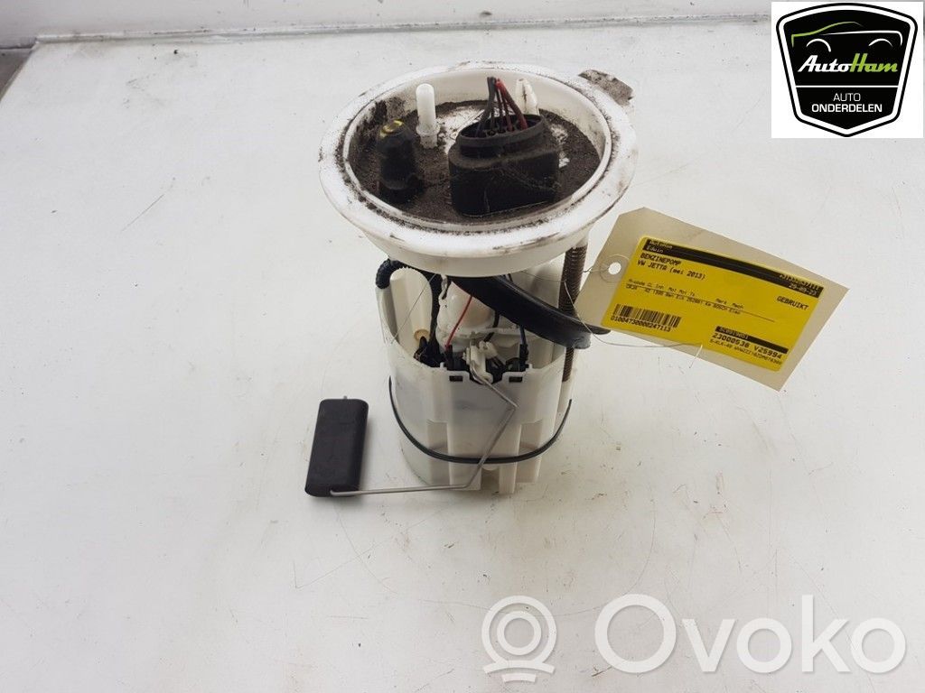 Volkswagen Jetta VI Pompa paliwa w zbiorniku 