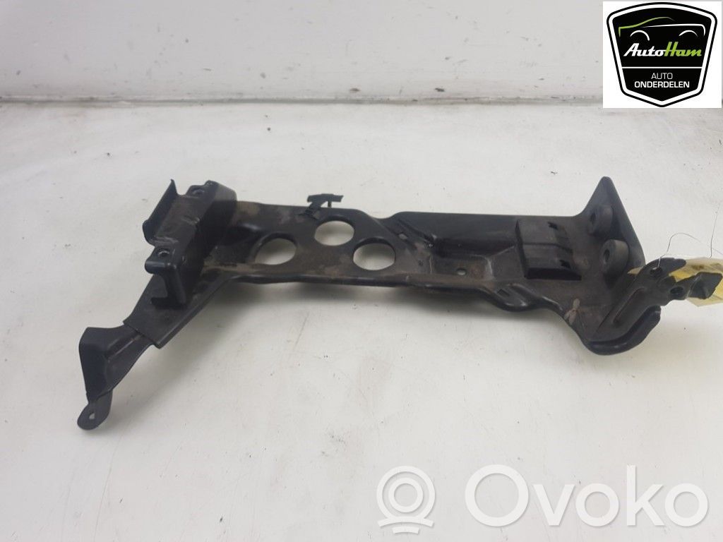 Volkswagen Golf VII Vassoio scatola della batteria 