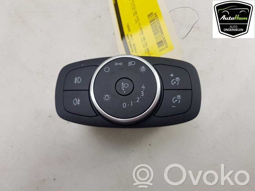 Ford Focus Light switch 