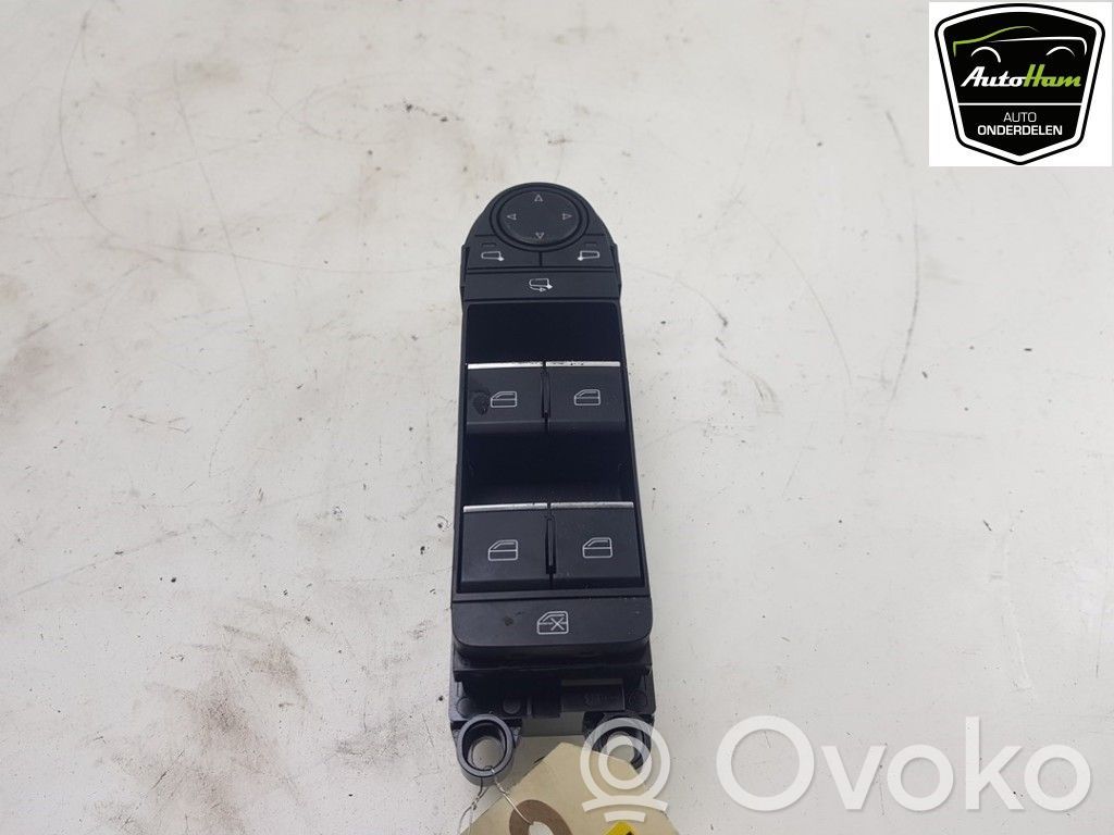 Mazda 3 Electric window control switch 