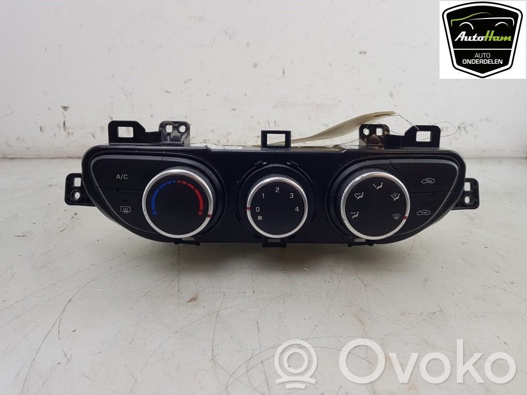 Hyundai i10 Panel klimatyzacji 