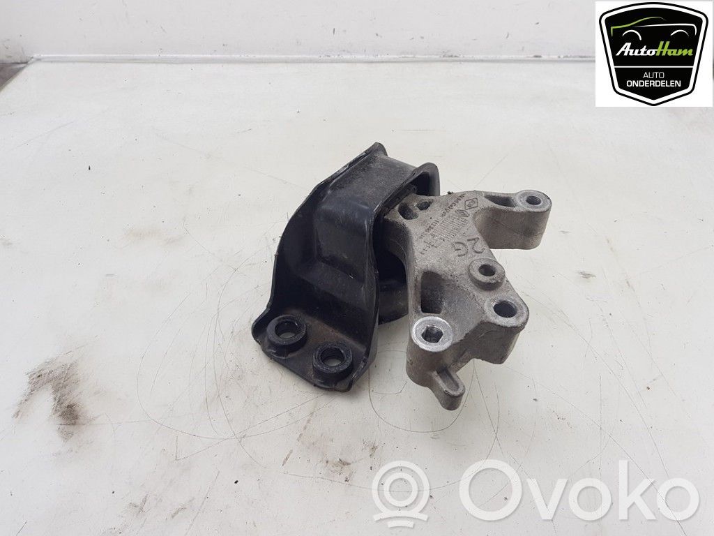 Engine mount bracket   112846249R,113846219R,112104ED0C,112104ED0C,112104ED0D,112846249R,113846219R