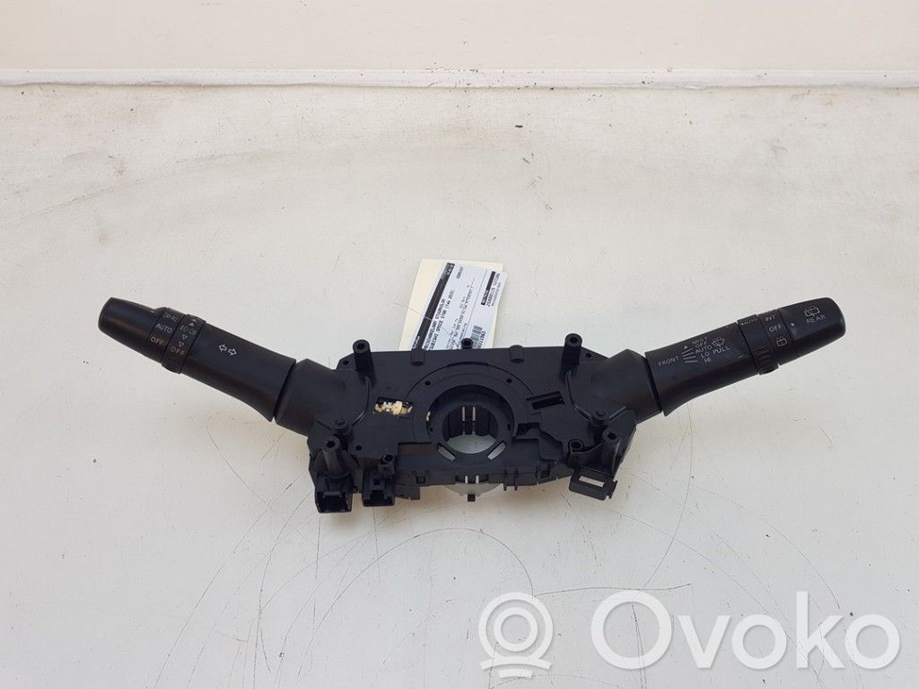 Mitsubishi Space Star Boutons / interrupteurs volant 