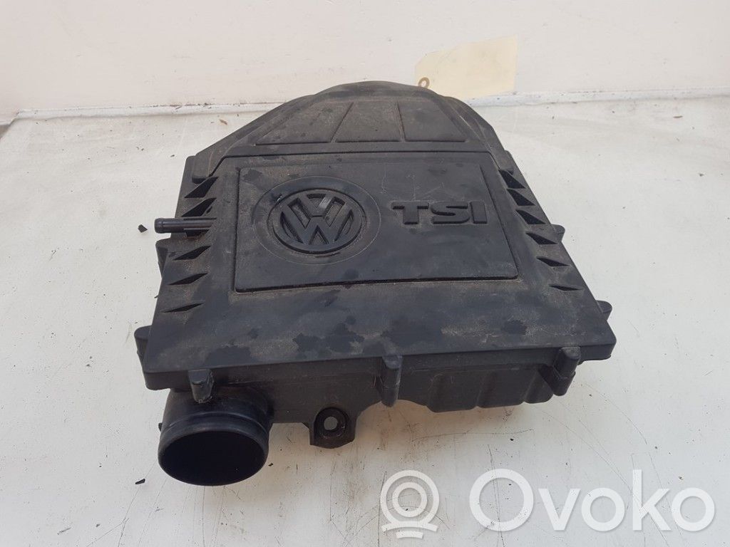 Volkswagen Polo VI Air filter box 