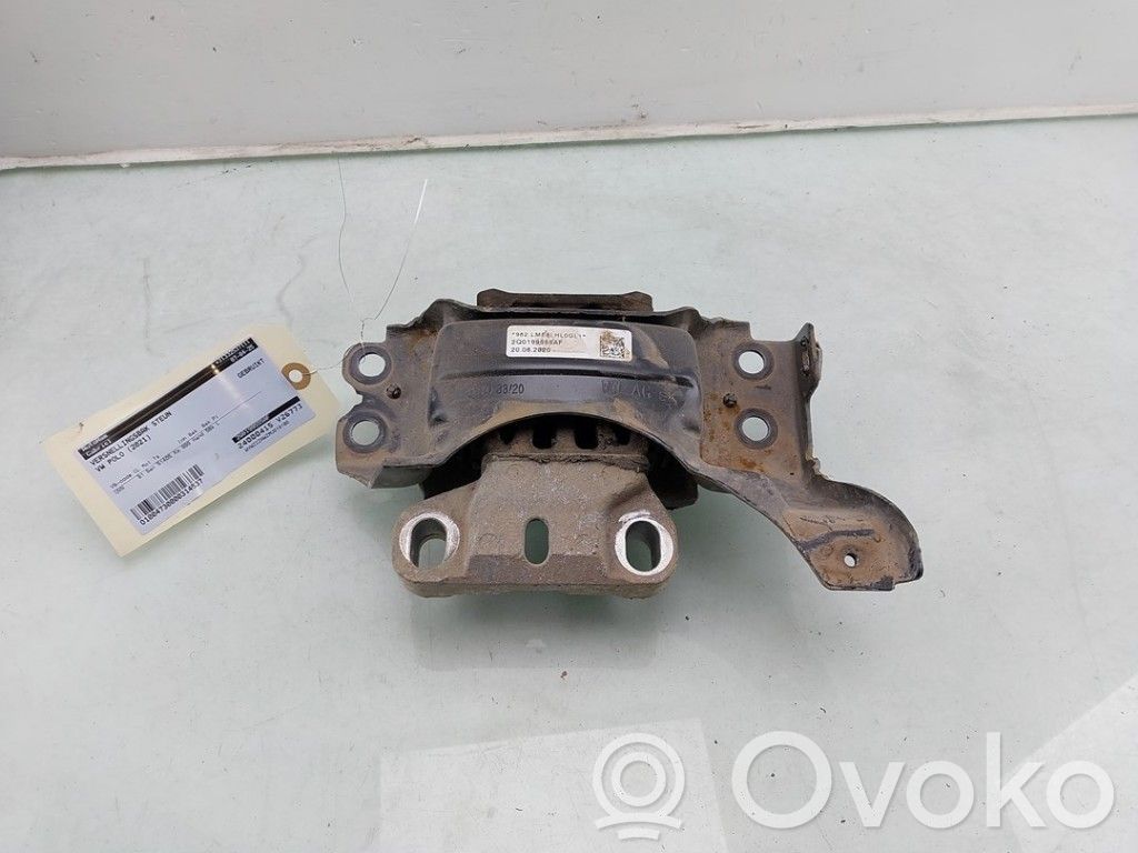 Volkswagen Polo VI Gearbox mounting bracket 