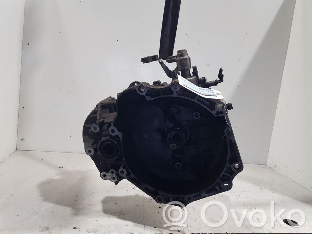 Opel Astra K Manualna 6-biegowa skrzynia biegów 