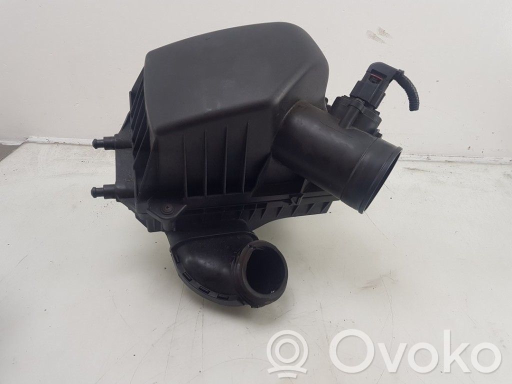 Opel Mokka X Air filter box 