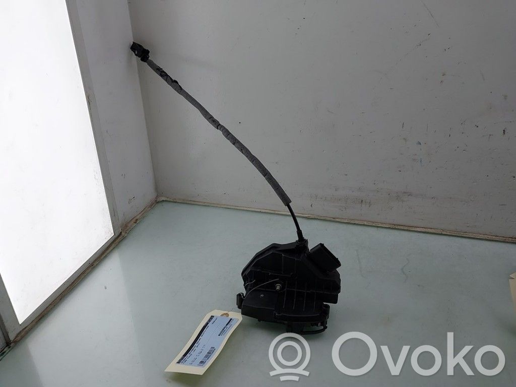 Ford Focus Front door cable line 