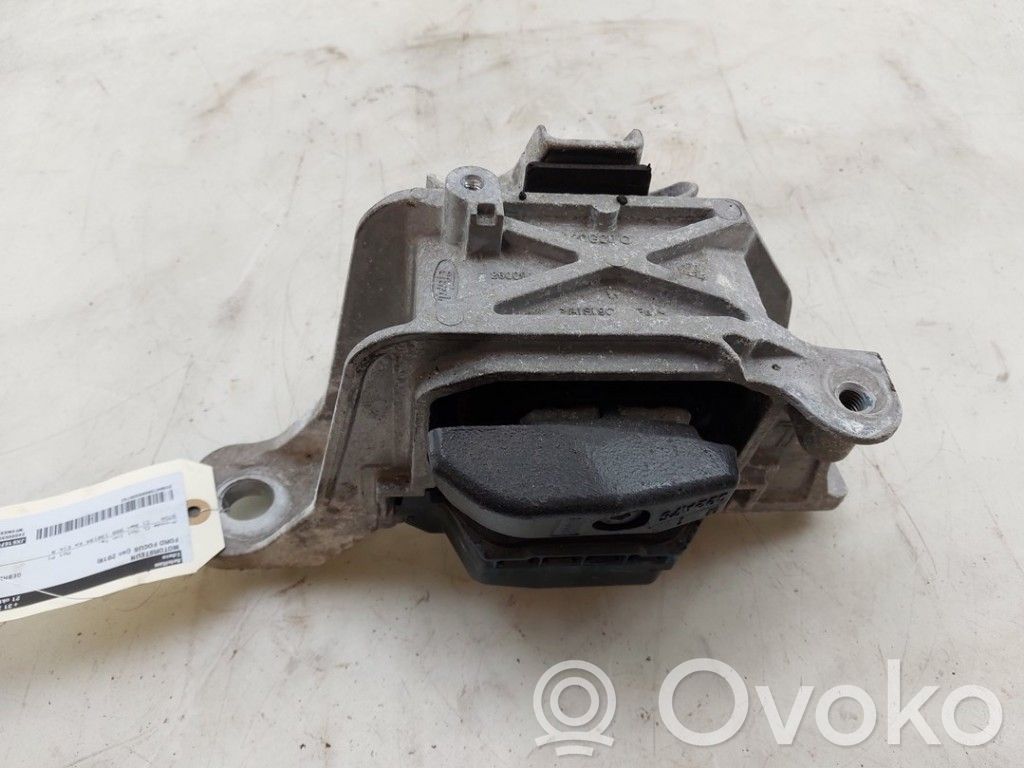 Ford Focus Engine mount bracket 
