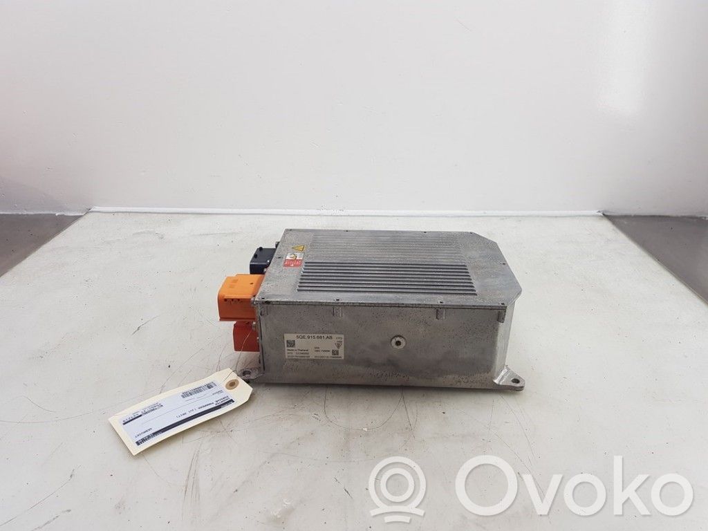 Ładowarka do akumulatora   5QE915681AB,5QE915681AB,9A791568100,5QE915681AB,9A791568100,PAB915681H