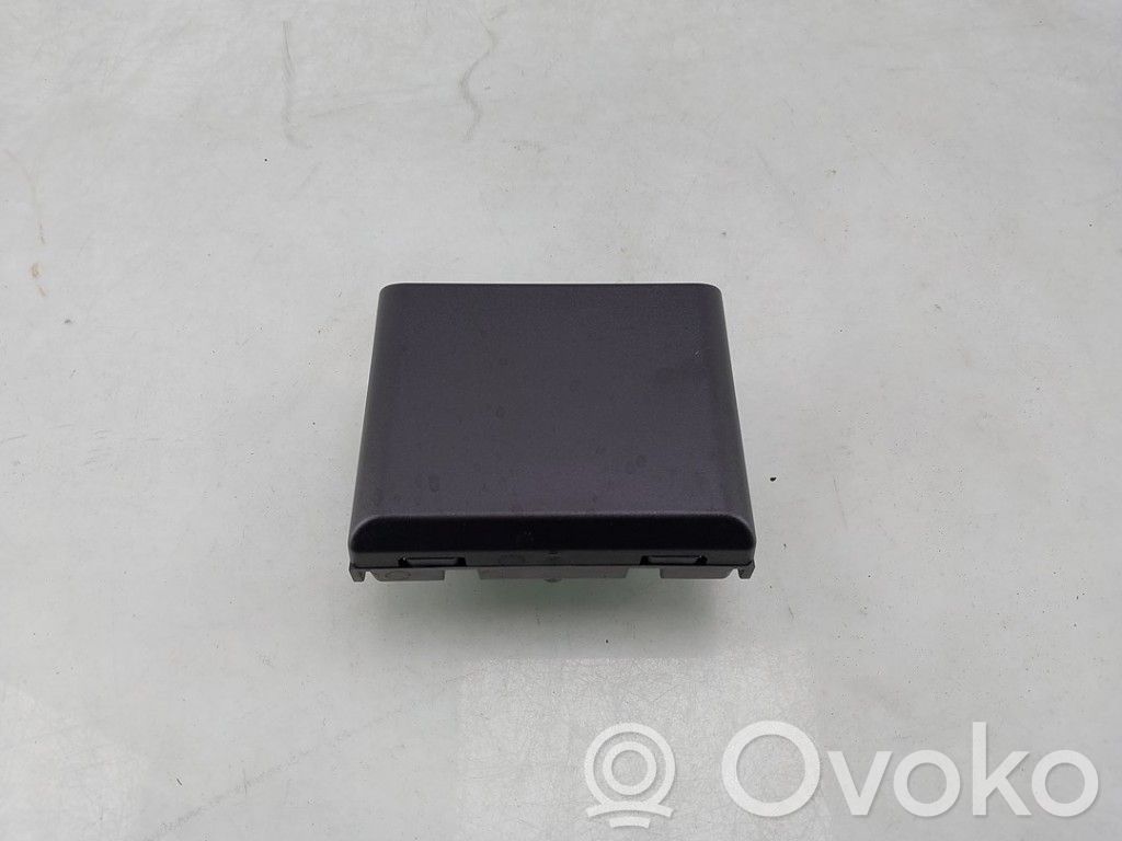 Volkswagen Golf VIII Sensor de radar Distronic 