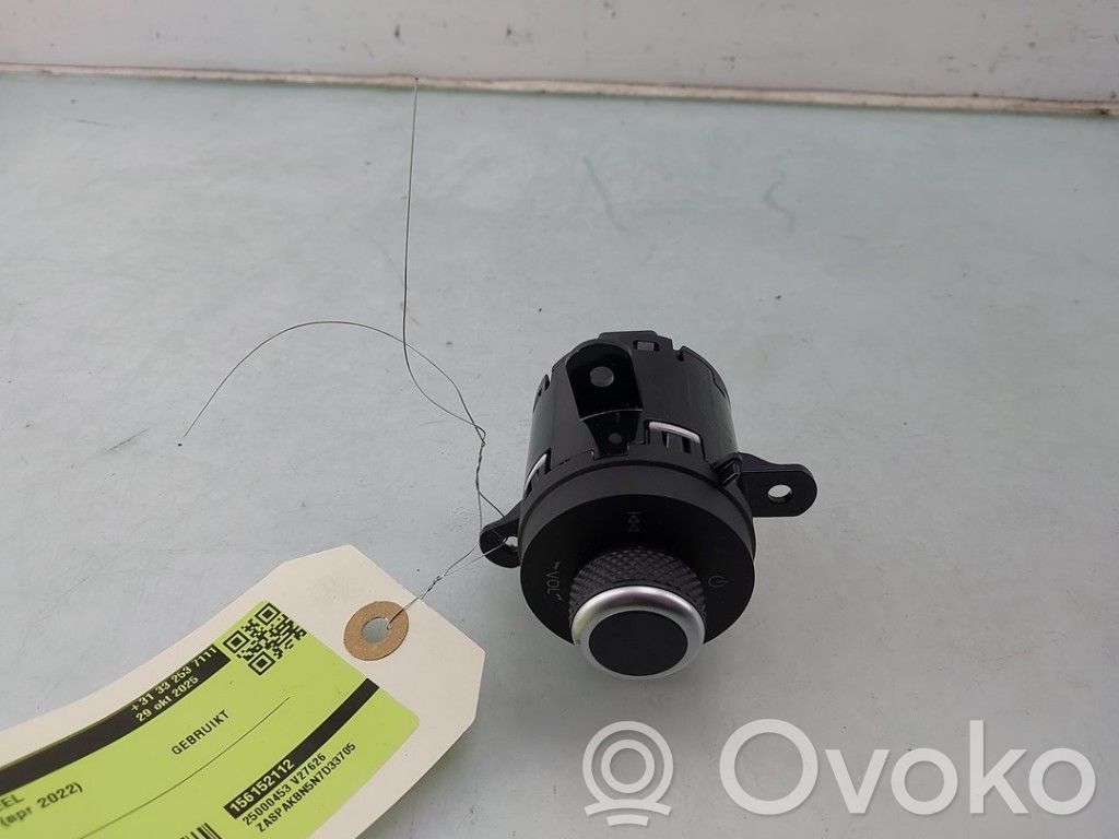 Alfa Romeo Stelvio Comutator comandă sunet
