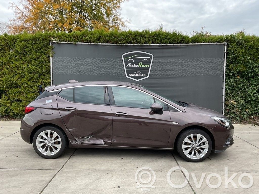 Opel Astra K Front door 