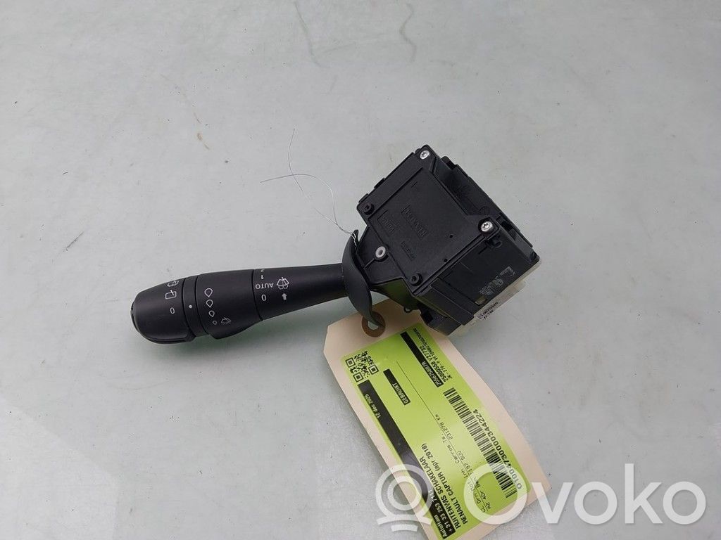 Renault Captur Wiper switch 