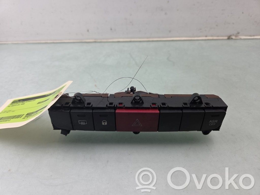Fiat Ducato Botón interruptor de luz de peligro 