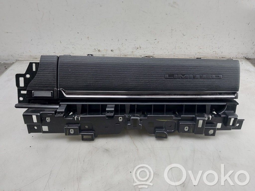 Ram 1500 DT Handschuhfach 
