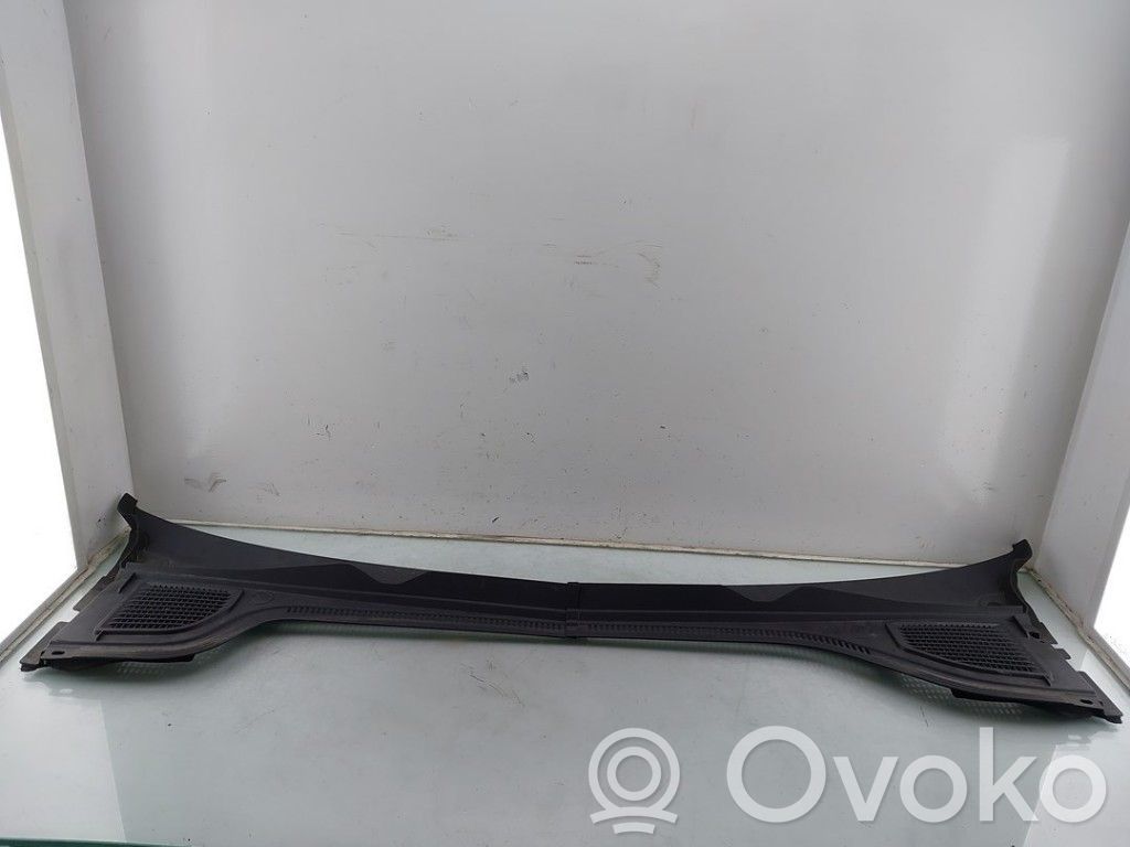 Volkswagen Golf VIII Podszybie przednie