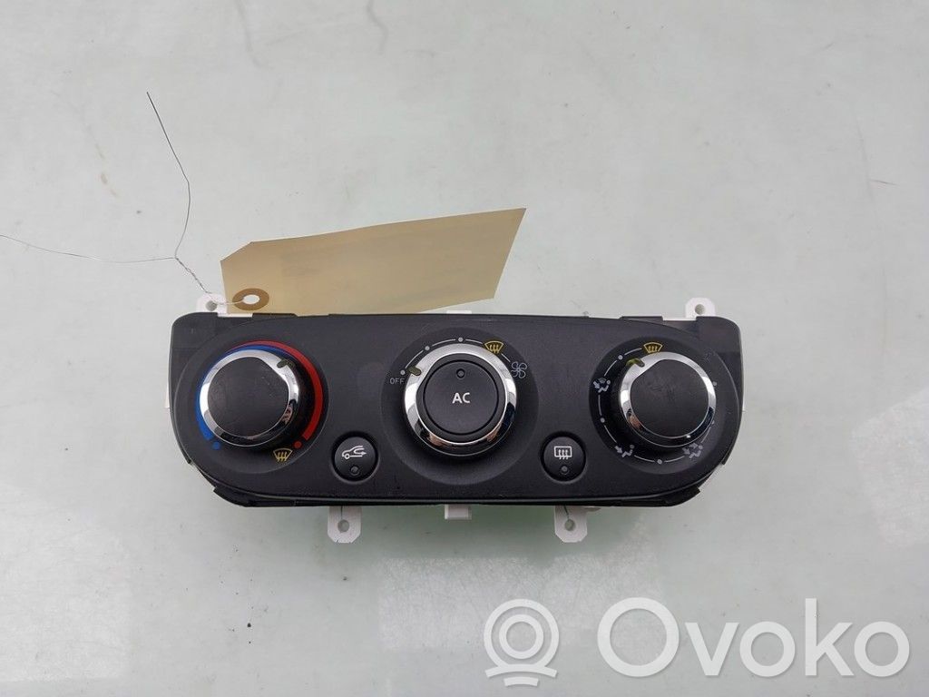 Renault Clio IV Panel klimatyzacji 