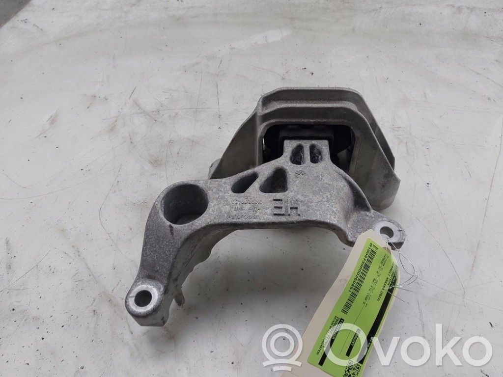Renault Arkana Engine mount bracket 