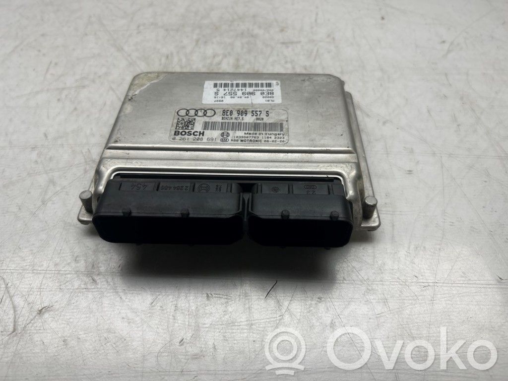 Engine control unit/module   8E0909557S,8E0909557S,8E0990990B,8E0909557S,8E0990990B