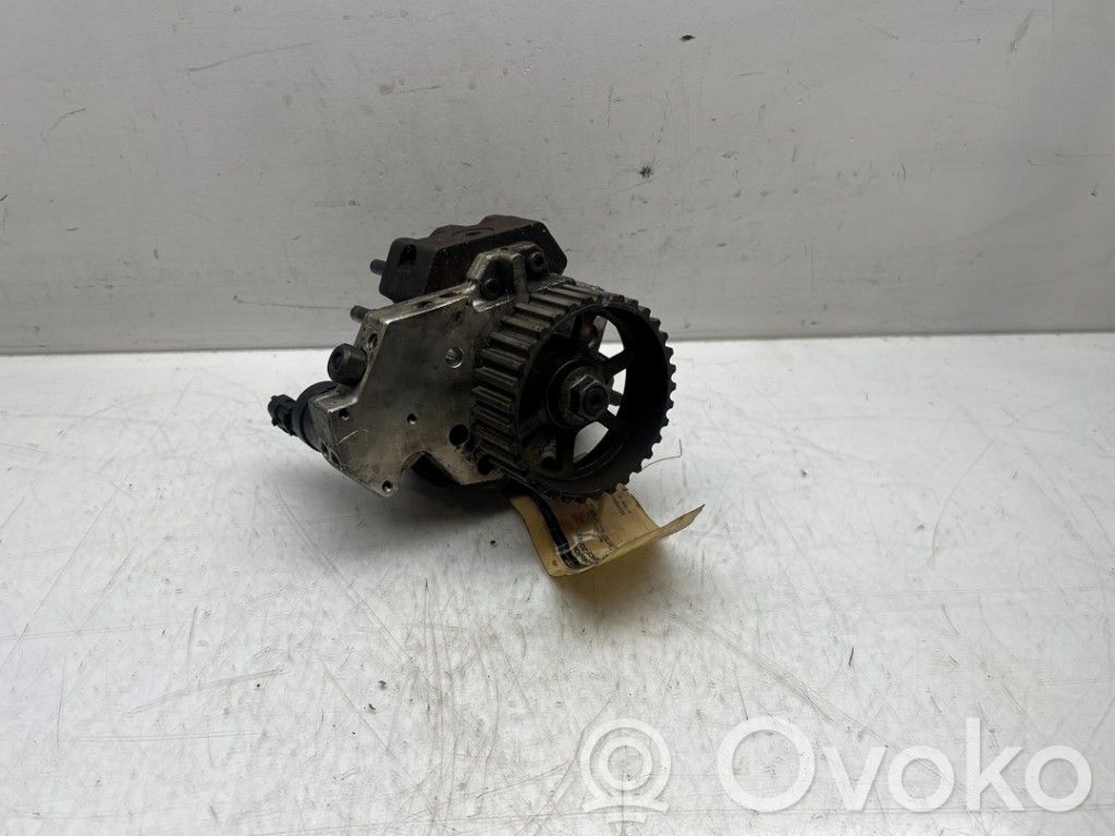 Mechaniczna pompa paliwa   8200108225,8200108225,0445010075,0445010075,8200108225,8200456693,8200659759,9109268,91158605,93188745,93189904,93198057,93198099