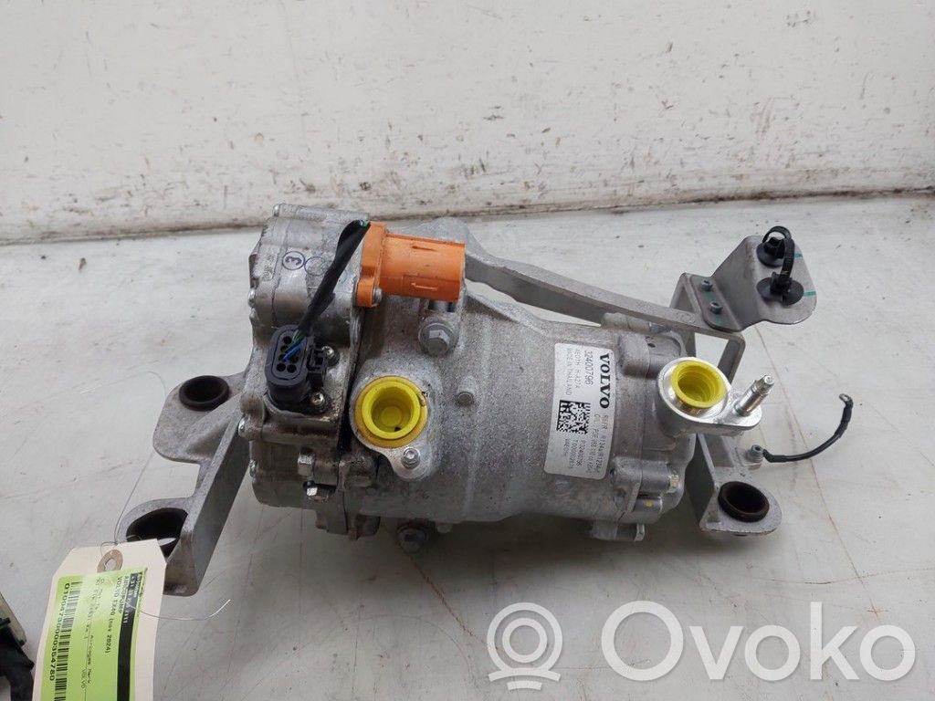 Volvo EX40 Compresor (pompă) aer condiționat (A/C) 