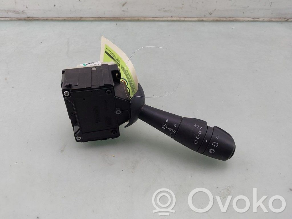 Renault Captur Wiper switch 