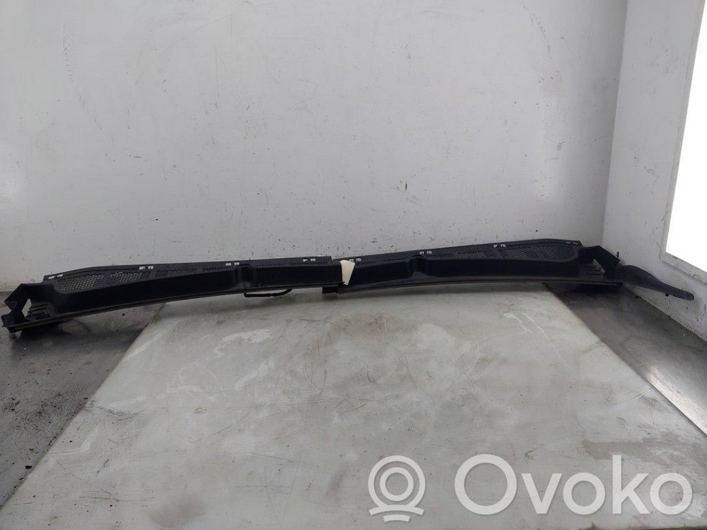Peugeot Partner III Wiper trim 