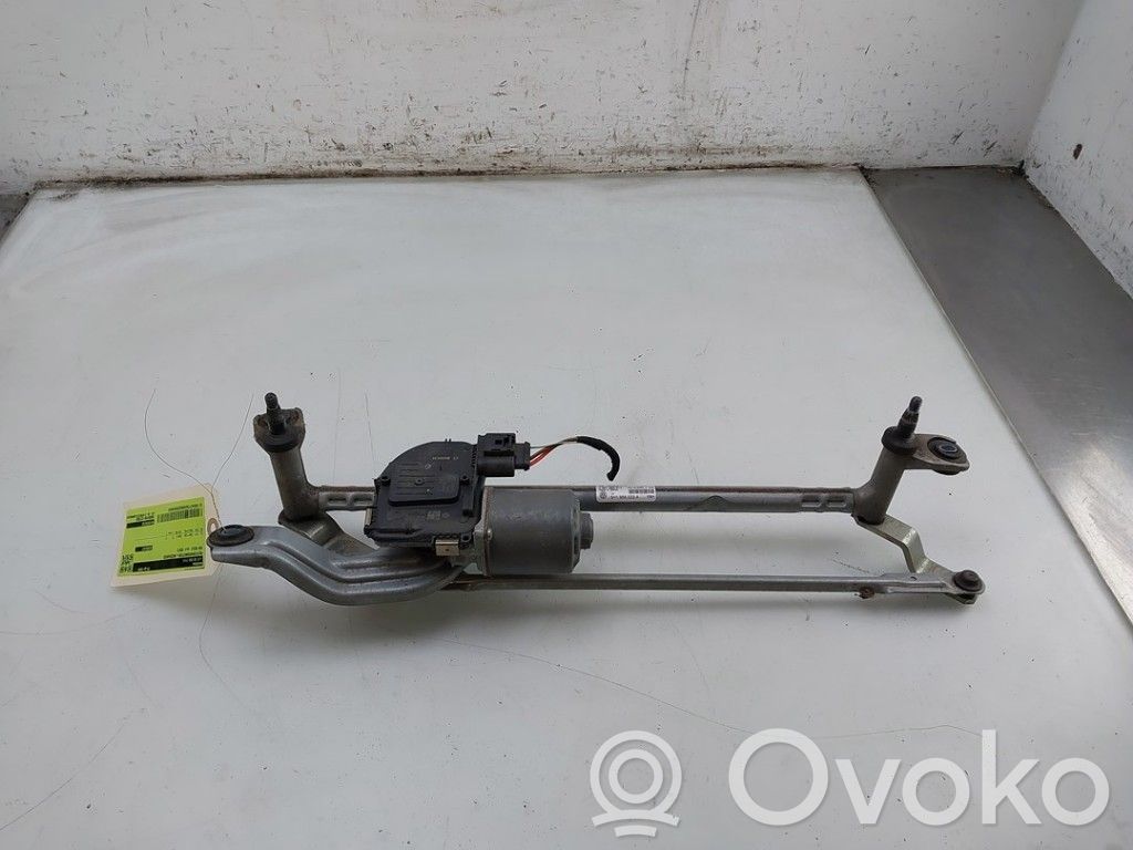 Volkswagen Golf VIII Mechanizm i silniczek wycieraczek szyby przedniej / czołowej 