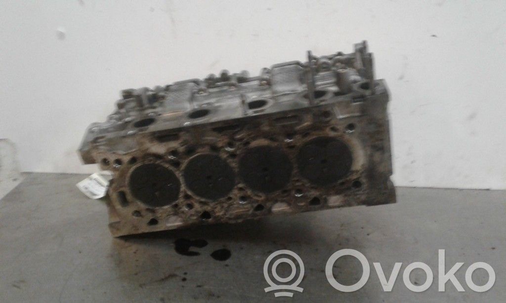 Citroen C4 Aircross Engine head 