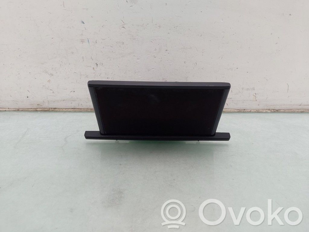 Audi Q2 - Head unit multimedia control 
