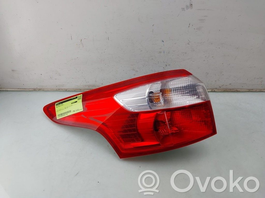 Ford Focus C-MAX Luz trasera/de freno 