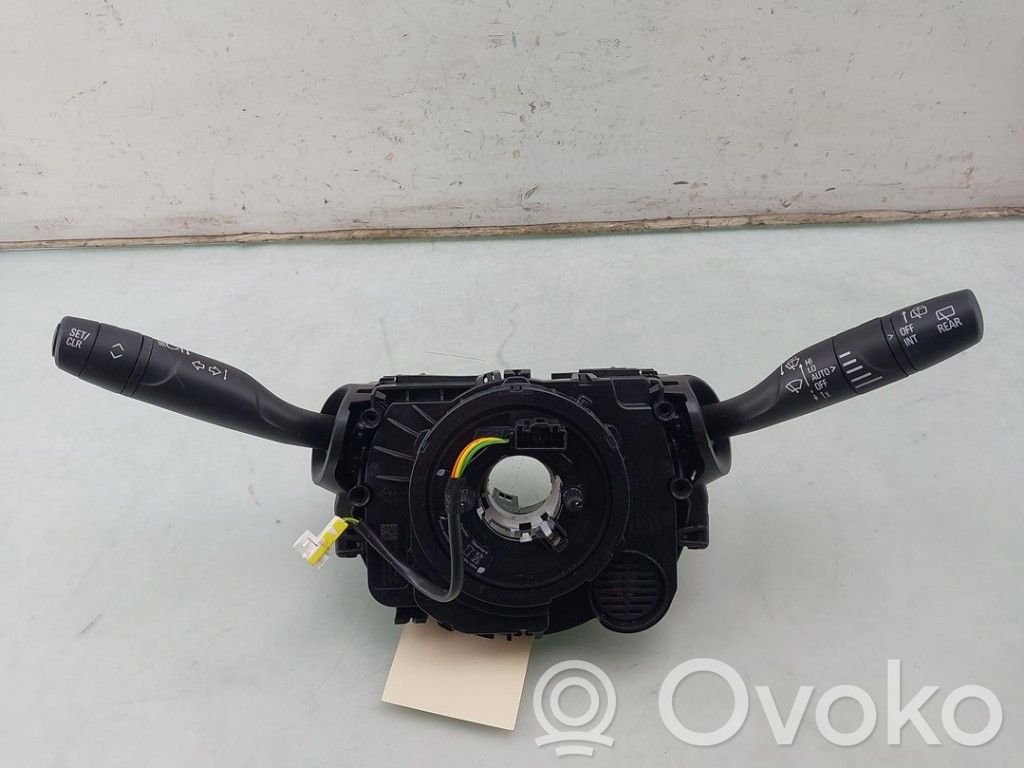 Opel Corsa F Steering wheel buttons/switches