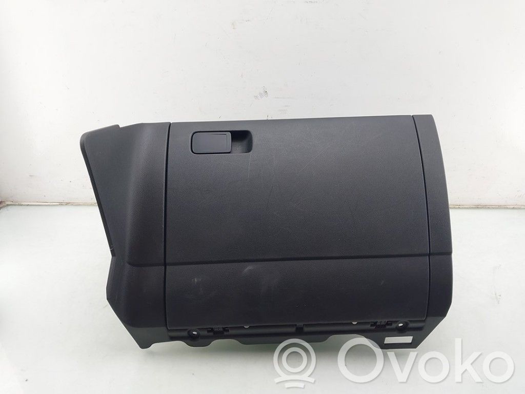 Volkswagen Golf VII Schowek deski rozdzielczej 