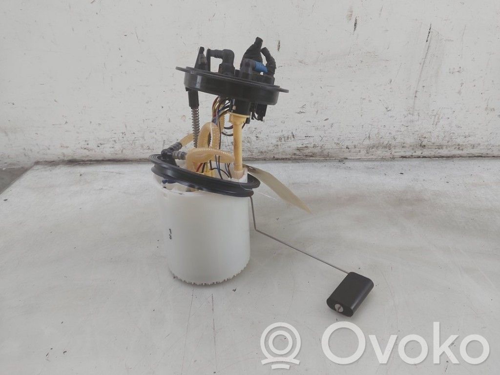 Audi Q2 - Bomba interna de combustible 