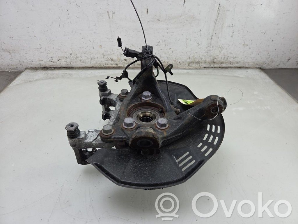 Toyota Yaris Cross Fuzetă butuc roată față
