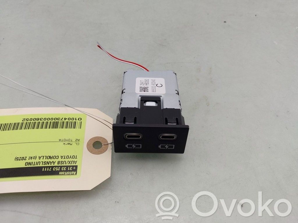 Toyota Corolla Cross Connettore plug in AUX