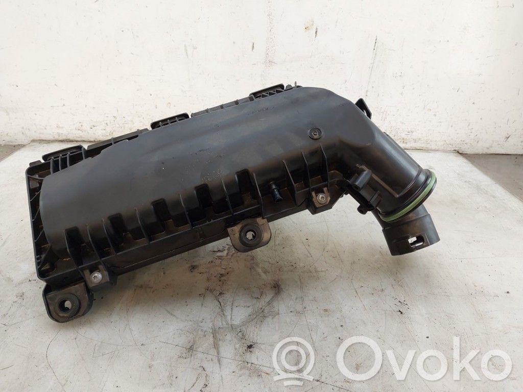 Opel Corsa F Ilmansuodattimen kotelo 