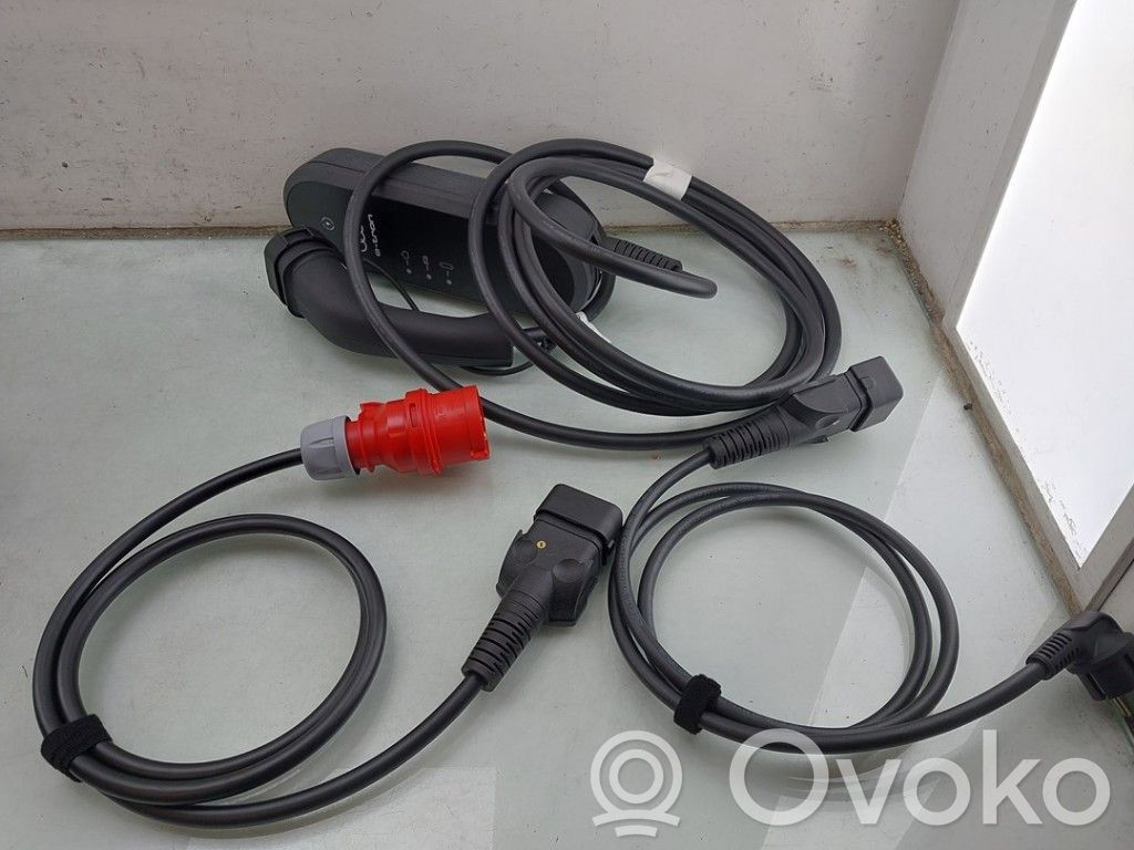 Sähköauton latauskaapeli   8V4971675CQ,8V4971675CQ,8V4998639AG,8V4971675CQ,8V4998639AG