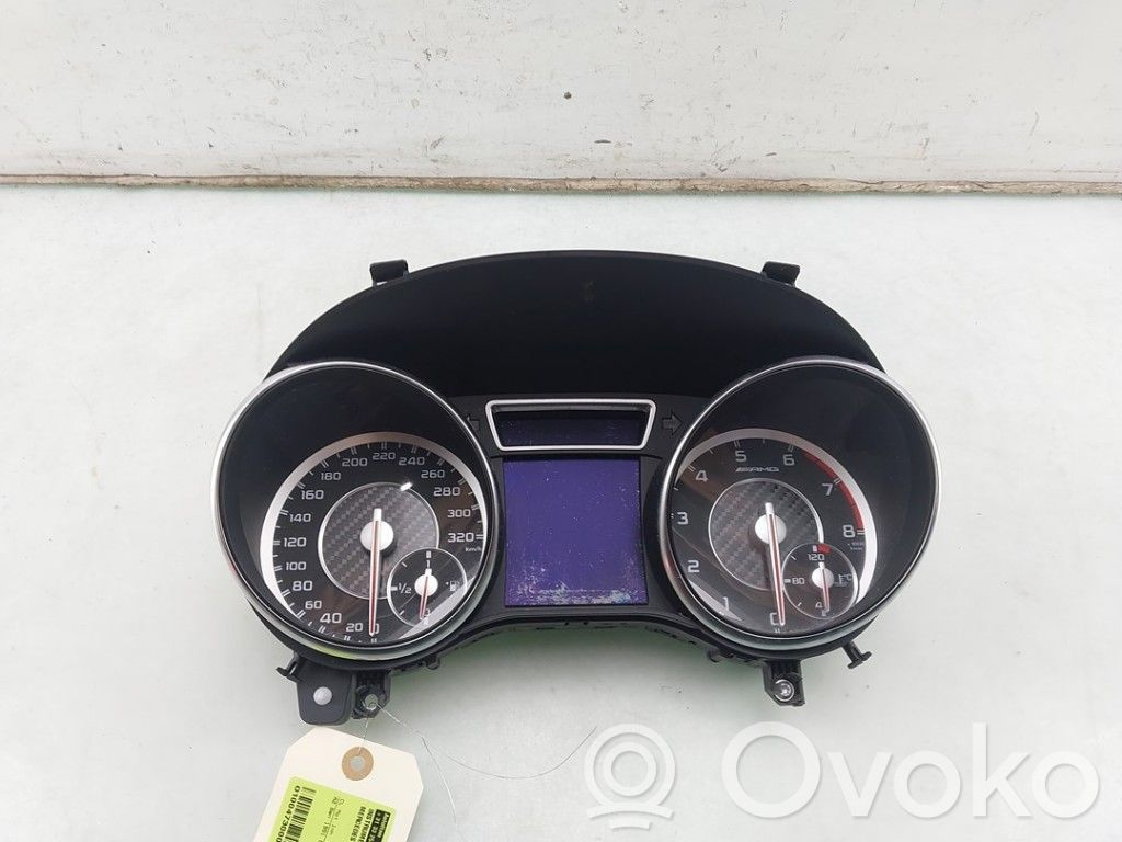 Mercedes-Benz GLA W156 X156 Vitezometru (grup de instrumente) 