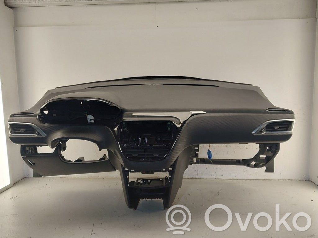 Peugeot 2008 I Set airbag 
