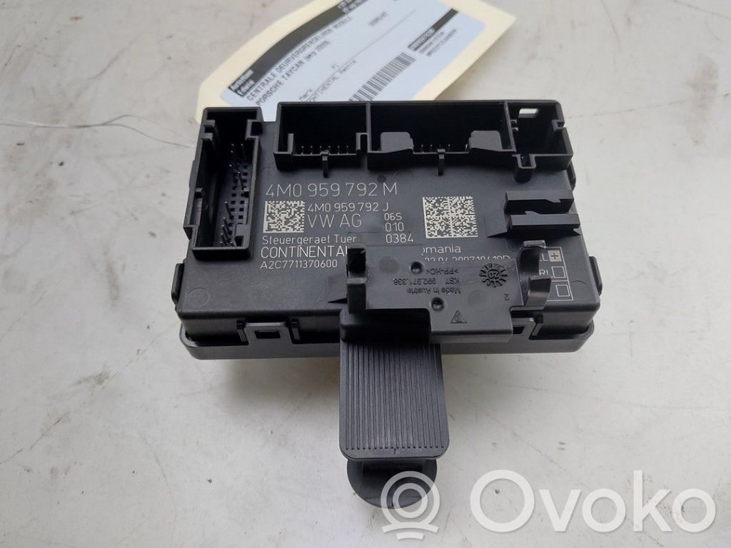 Porsche Taycan 9J1 Unitate/modul de comandă închidere centralizată 
