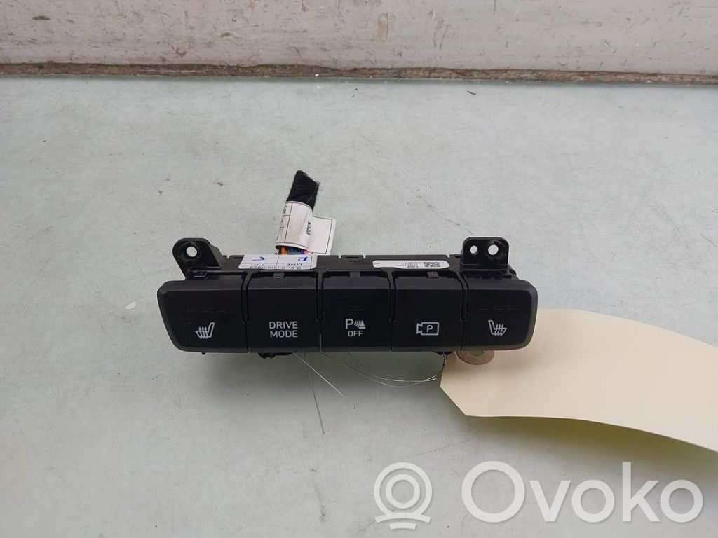 Hyundai i20 (BC3 BI3) Seat heating switch 