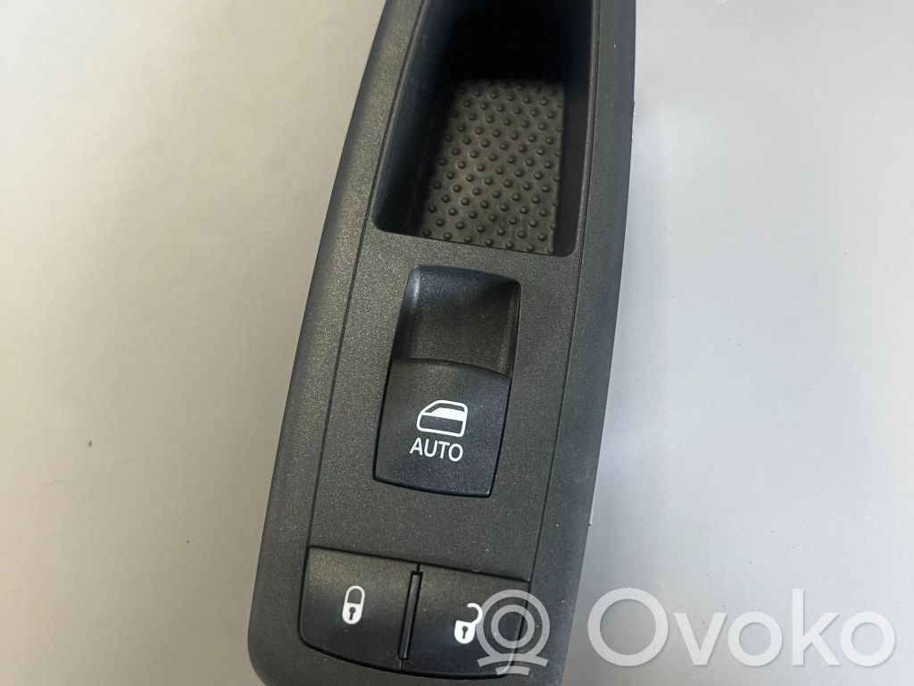 Dodge Durango Electric window control switch 