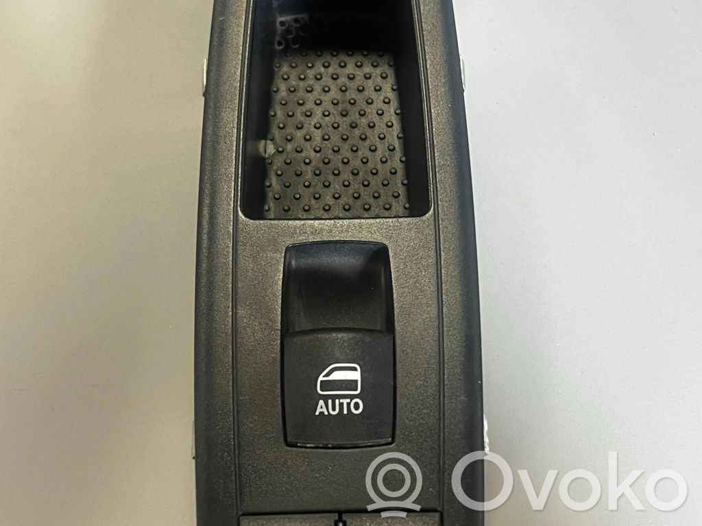 Dodge Grand Caravan Electric window control switch 