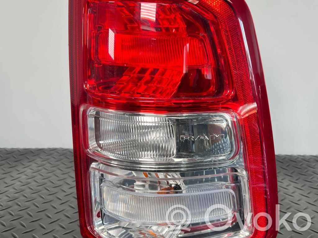 Dodge PickUp RAM SRT-10 Rear/tail lights 