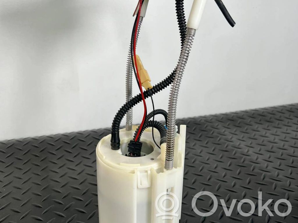 Bomba interna de combustible   68145520AA,13200514B,1000893000,12200514R