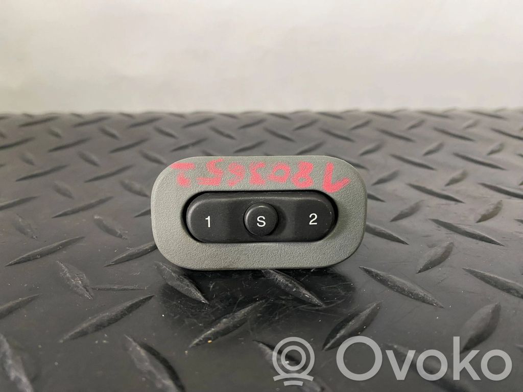 Jeep Grand Cherokee (WK) Seat memory switch 