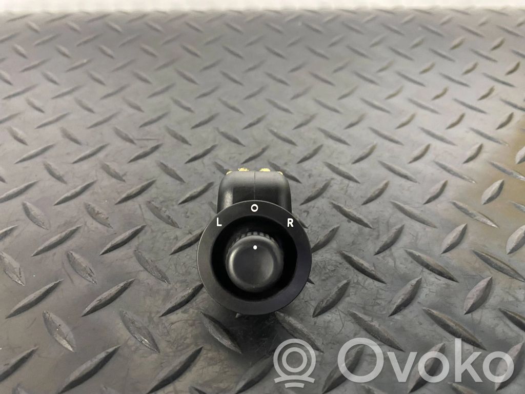 Chrysler Sebring (JS) Wing mirror switch 